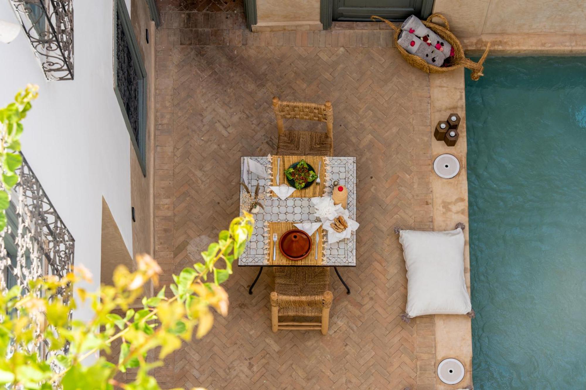 Nafora Riad